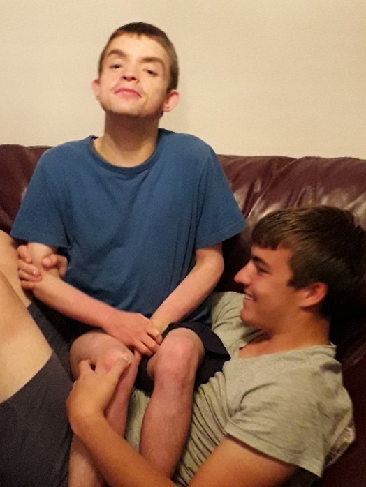 2 brothers